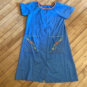 70’s Vintage Floral Embroidery Smock Dress